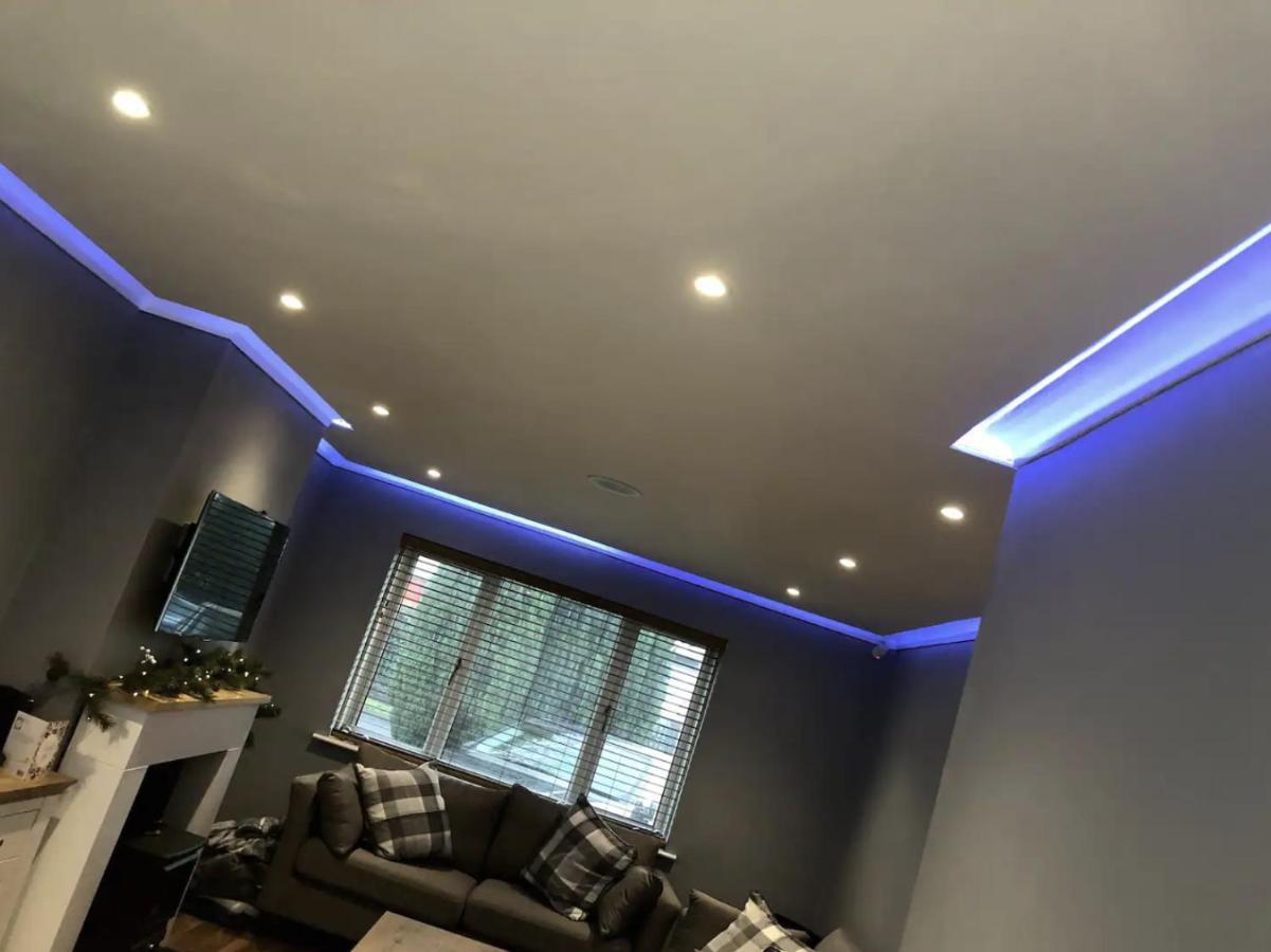 Large Home, Close To Bhx, Nec, Jlr, 4 Double Beds! Birmingham Exterior foto